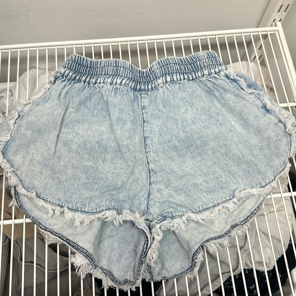 House of Three High Waisted Shorts from LF